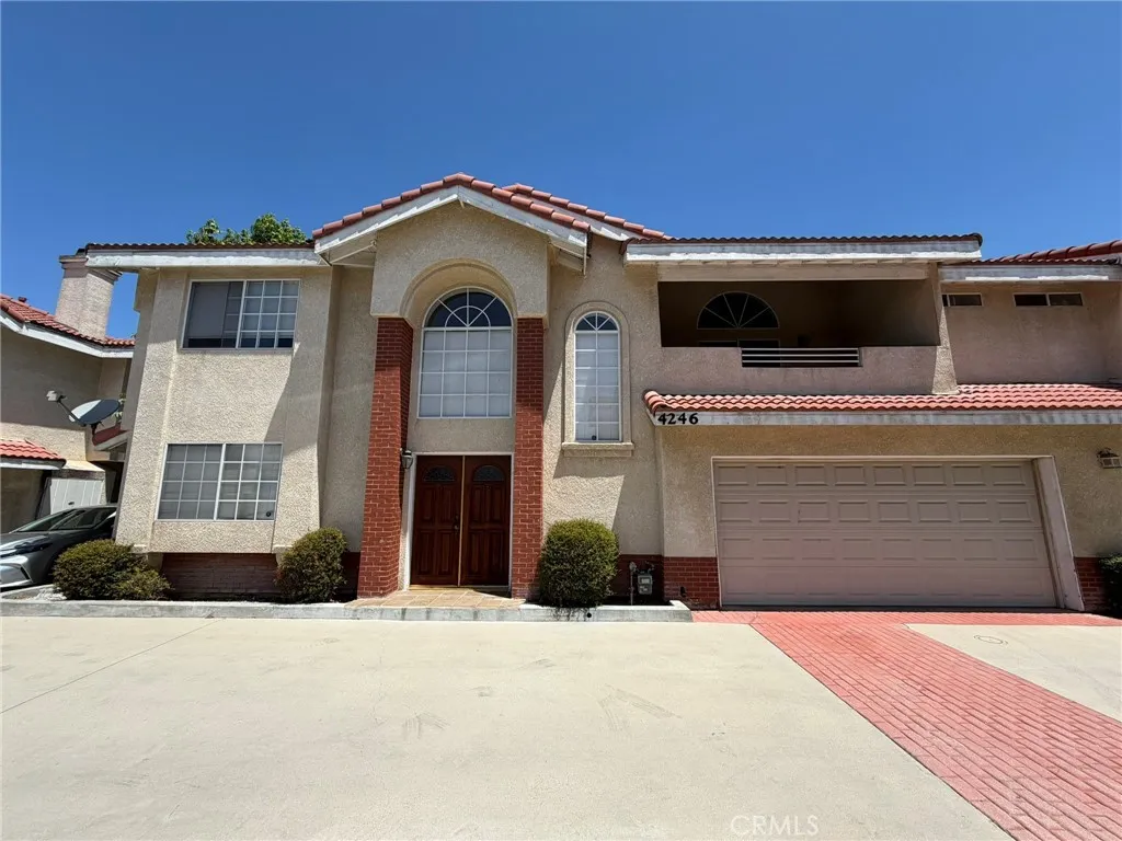 4246 La Rica Ave