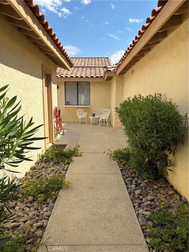 248 La Paz, Palm Desert, California 92260 — photo 5