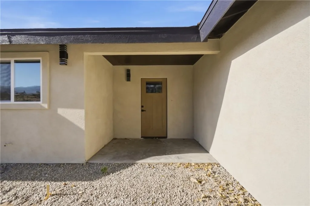 4626 Sundown, Phelan, California 92371 — photo 4