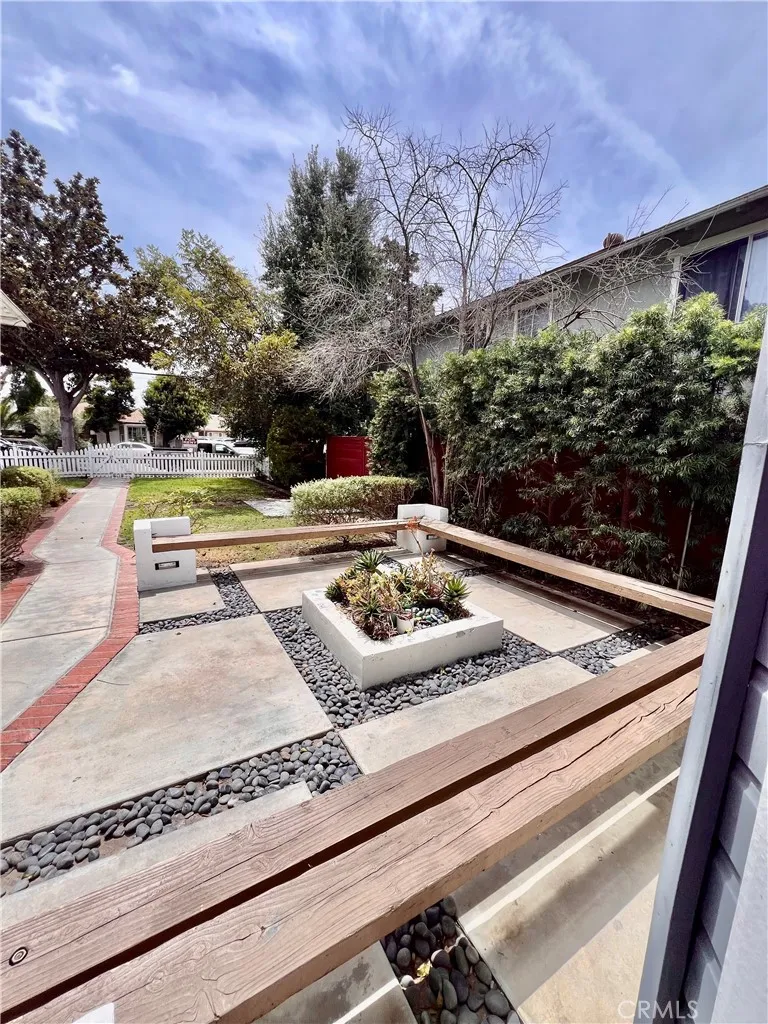 129 W Palmyra, Orange, California 92866 — photo 4