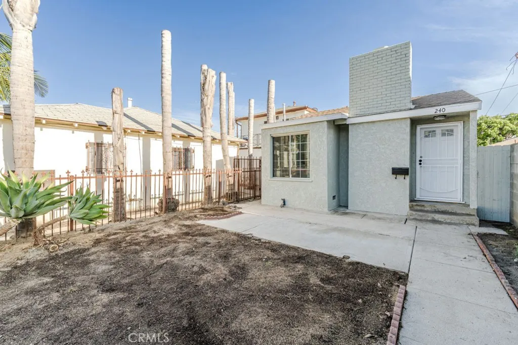 240 E South, Long Beach, California 90805 — photo 4