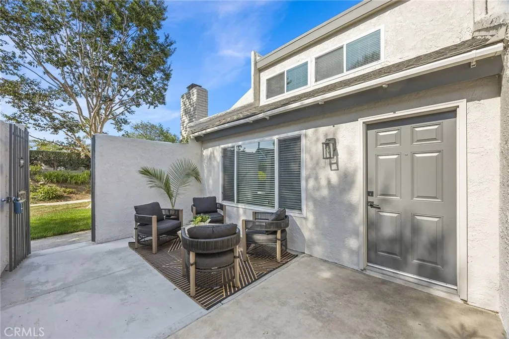 18741 Applewood, Huntington Beach, California 92646 — photo 4