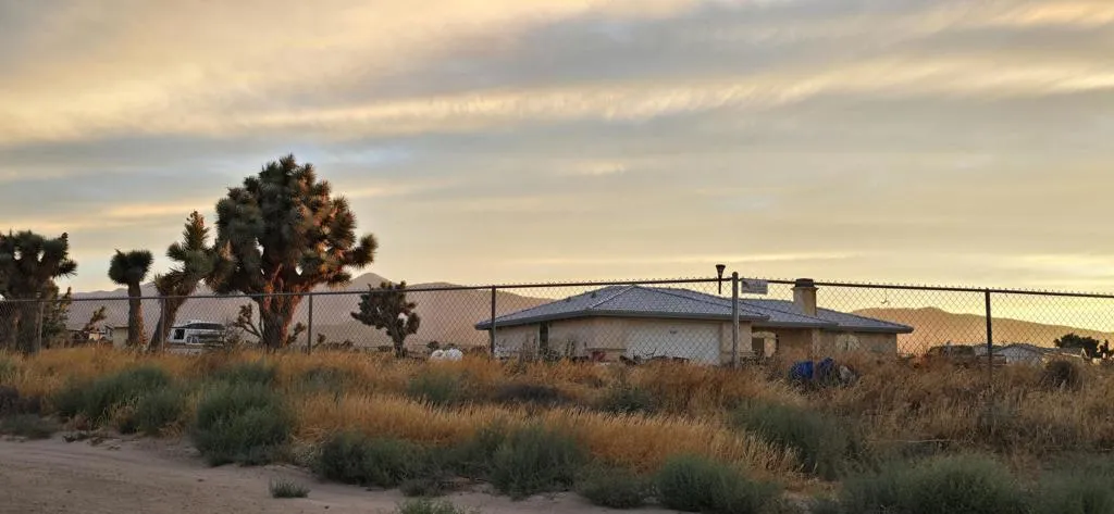 9286 Nevada Road, Phelan, California 92371 — photo 5