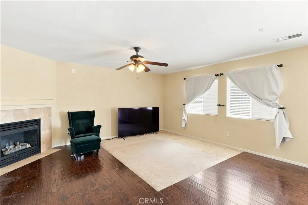 10619 Grand Prairie Dr, Bakersfield, California 93311 — photo 5
