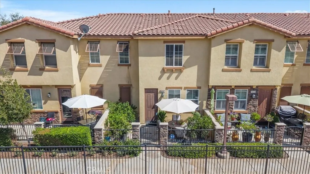 8056 Cresta Bella Rd