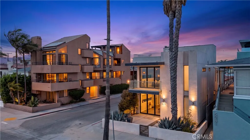 5277 E Ocean