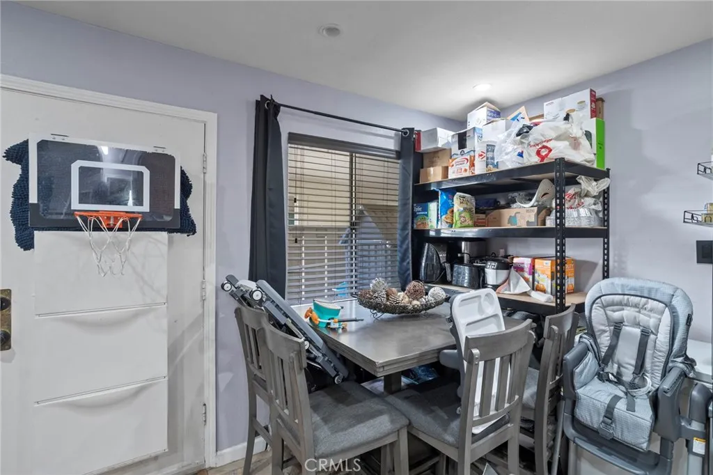 3301 Santa Fe Avenue 50, Long Beach, California 90810 — photo 5