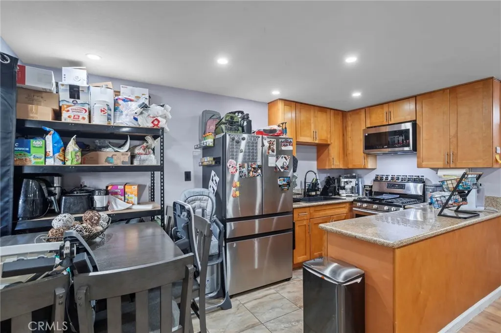 3301 Santa Fe Avenue 50, Long Beach, California 90810 — photo 4