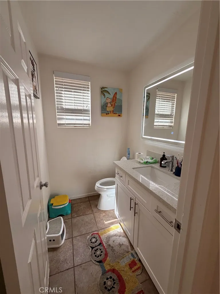 1434 Granada, Perris, California 92571 — photo 4