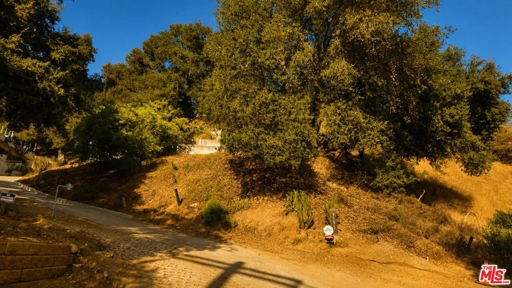 3577 Shaw Ranch Rd, Pasadena, California 91107 — photo 5