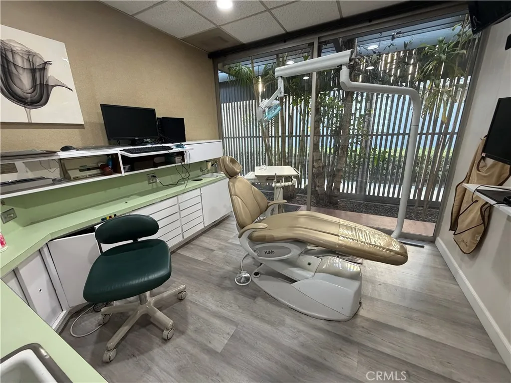 Green Room-Operatory2