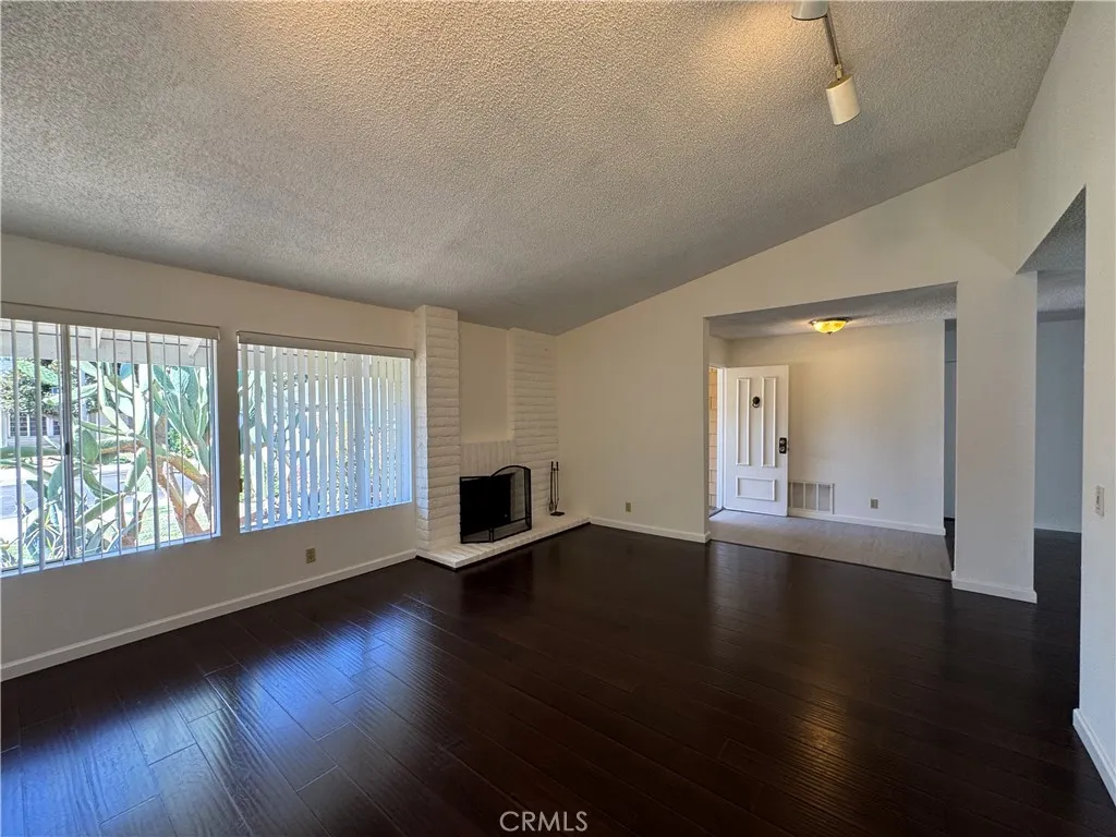 gallery-image 2