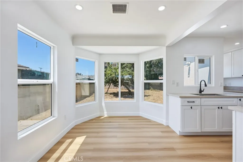 1433 N Neptune, Wilmington, California 90744 — photo 4