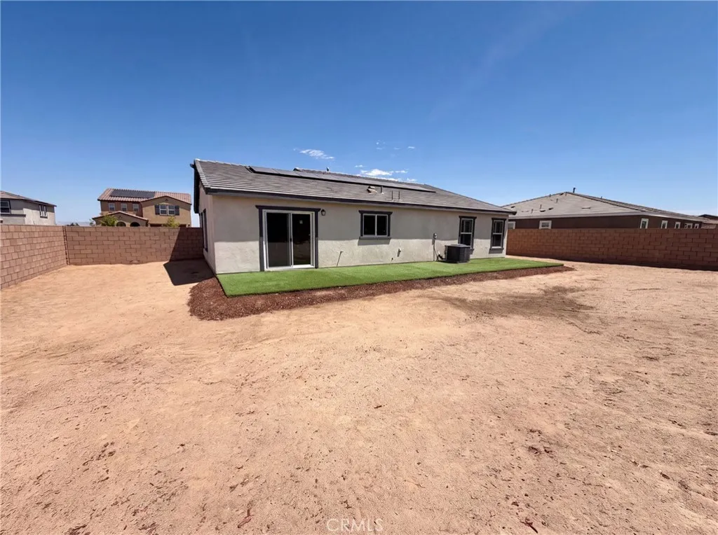 11550 Halter, Victorville, California 92392 — photo 5