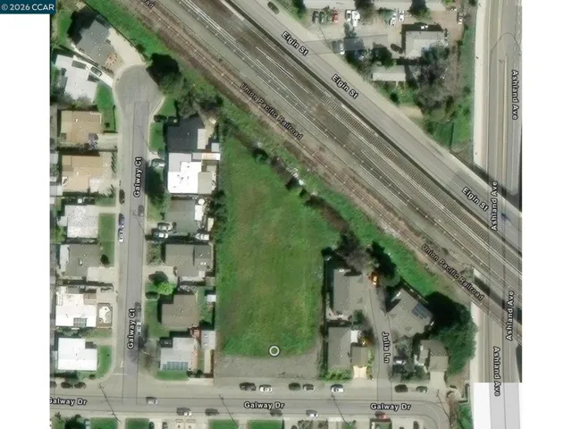 Flat 40000 sq ft lot