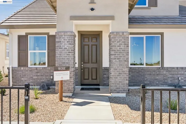 658 West Cliff St, Oakley, California 94561 — photo 4