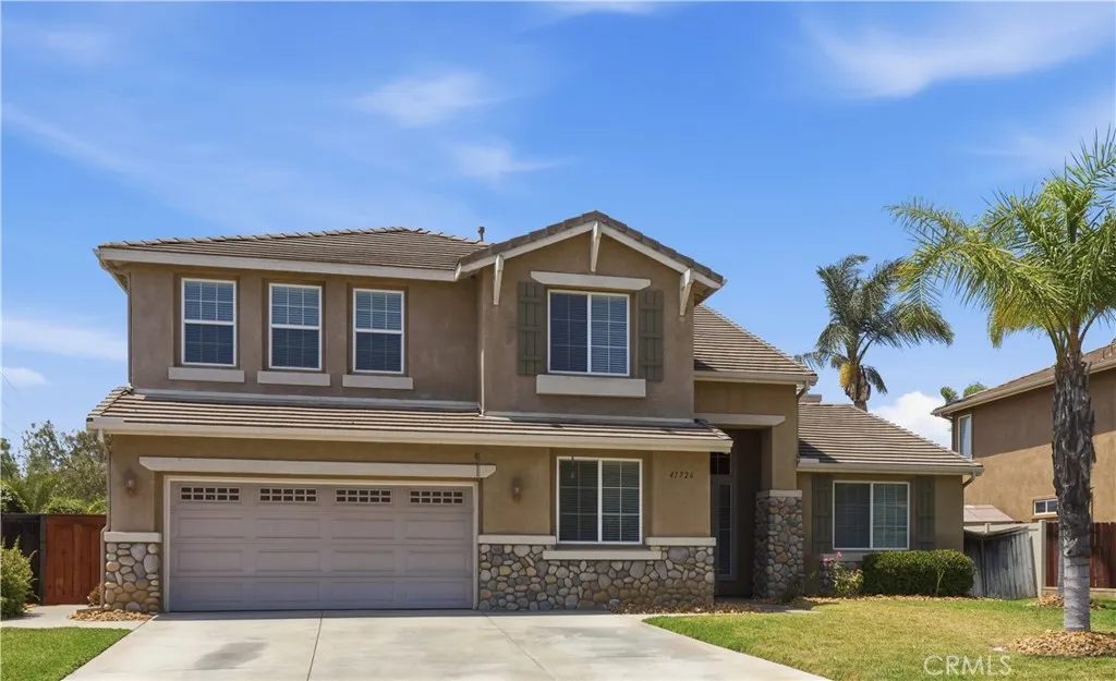 41726 Grand View Dr