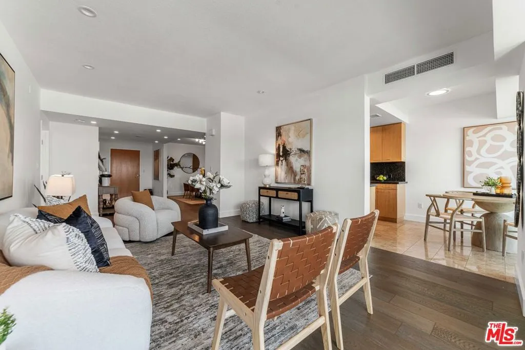 13600 Marina Pointe Drive 1904, Marina Del Rey, California 90292 — photo 5
