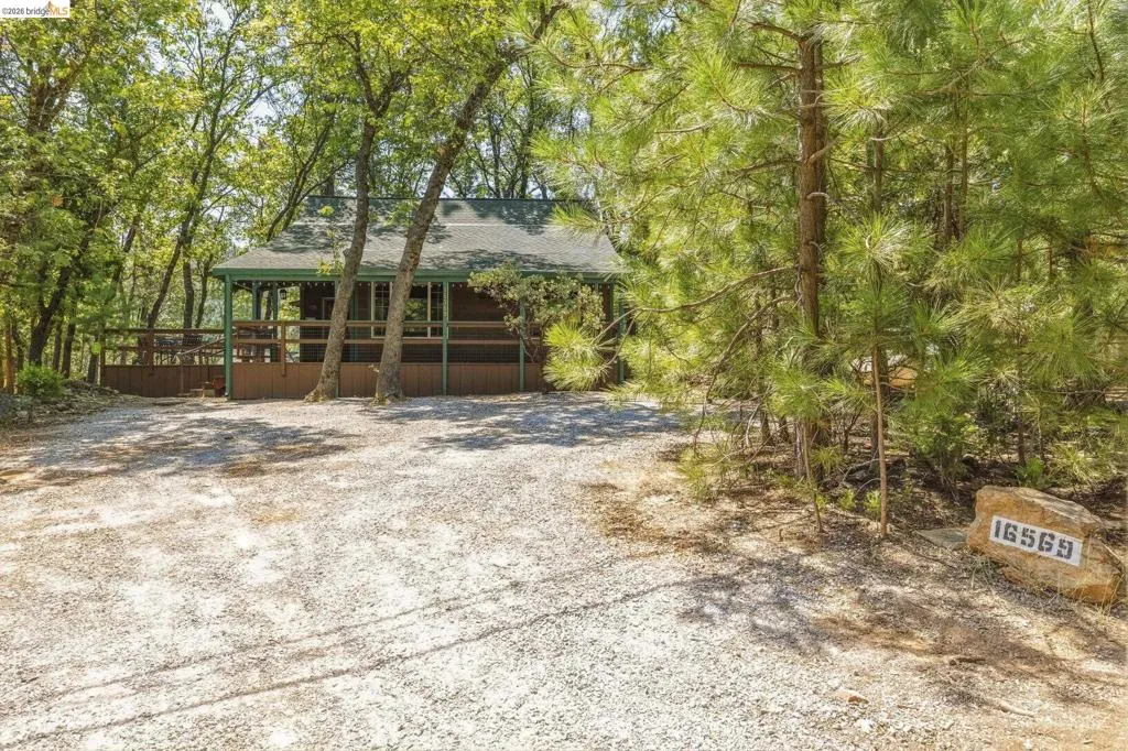 16569 Estralita Dr, Sonora, California 95370 — photo 4
