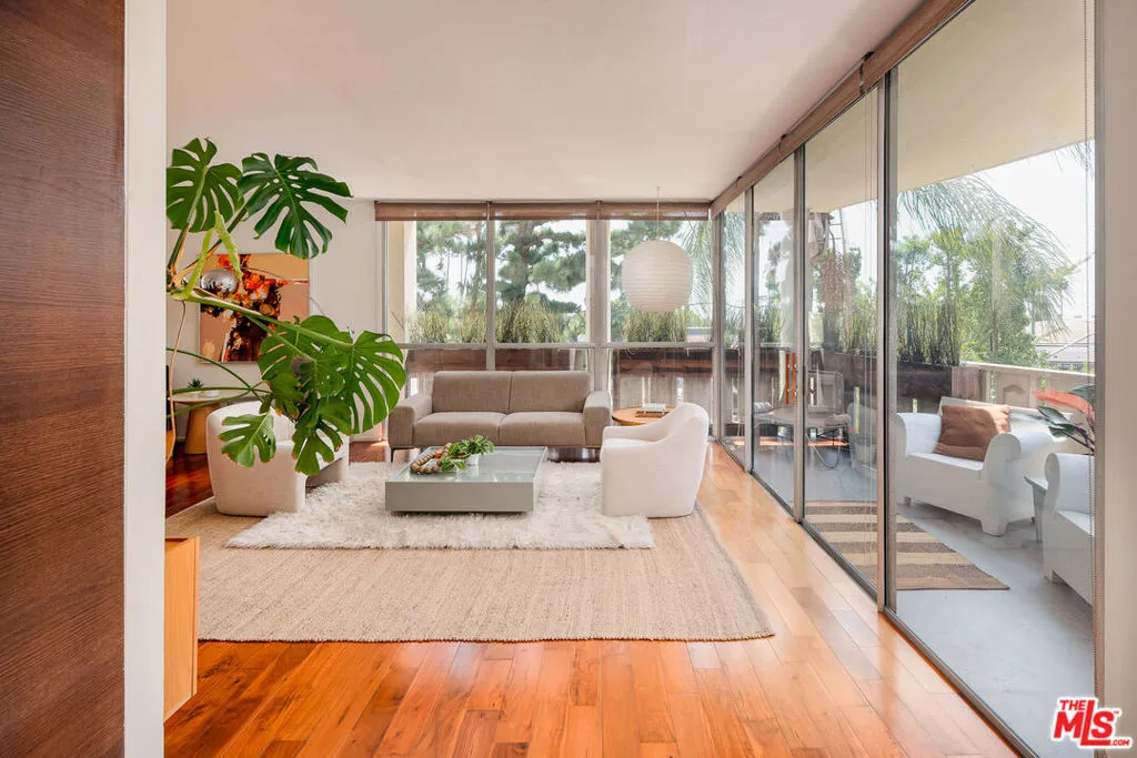 4455 Los Feliz Boulevard 207, Los Angeles, California 90027 — photo 4