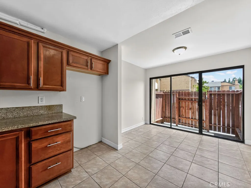 1381 S Walnut 2304, Anaheim, California 92802 — photo 4