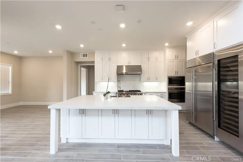 77 Gravity, Irvine, California 92618 — photo 4