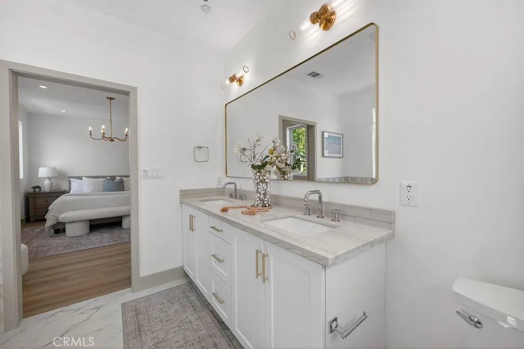 Photos are of the same model/floor plan at a different location and are for illustrative purposes only. Actual finishes, features, and options may vary.