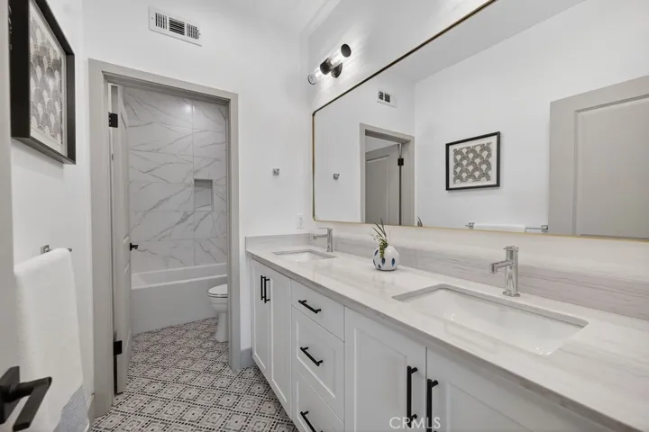 Photos are of the same model/floor plan at a different location and are for illustrative purposes only. Actual finishes, features, and options may vary.