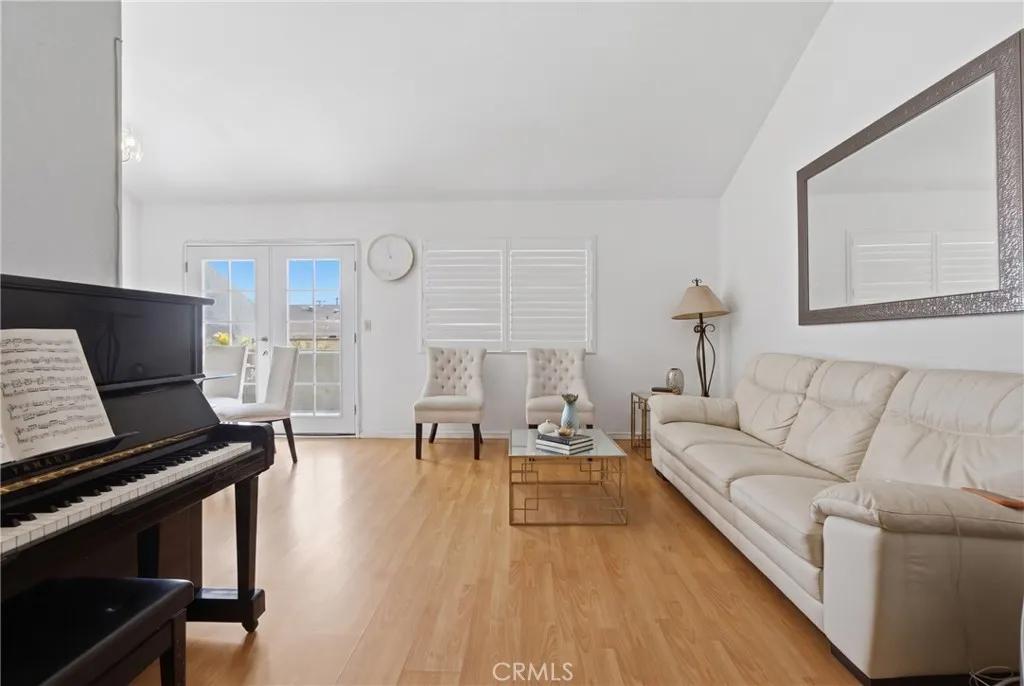 1530 W 145th 205, Gardena, California 90247 — photo 5
