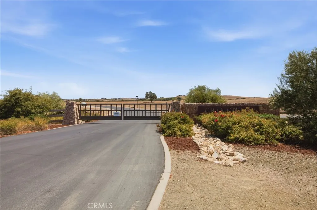 3633 Michele Circle, Paso Robles, California 93446 — photo 5