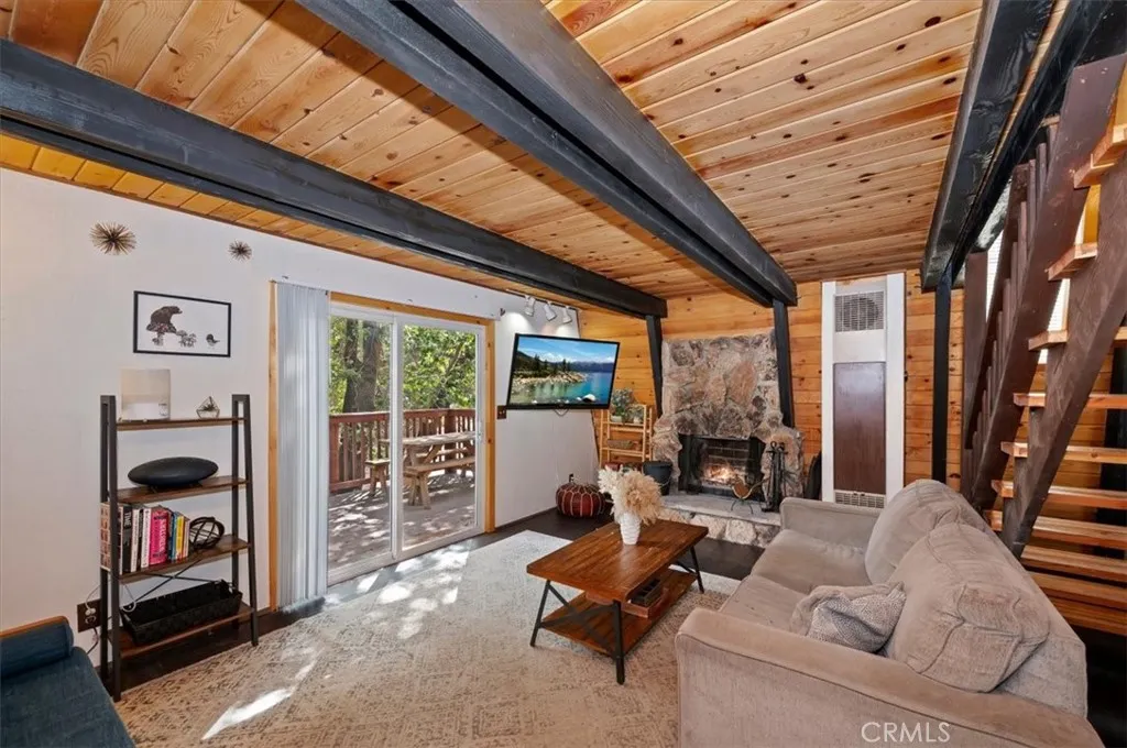 1323 Silverado, Big Bear City, California 92314 — photo 5