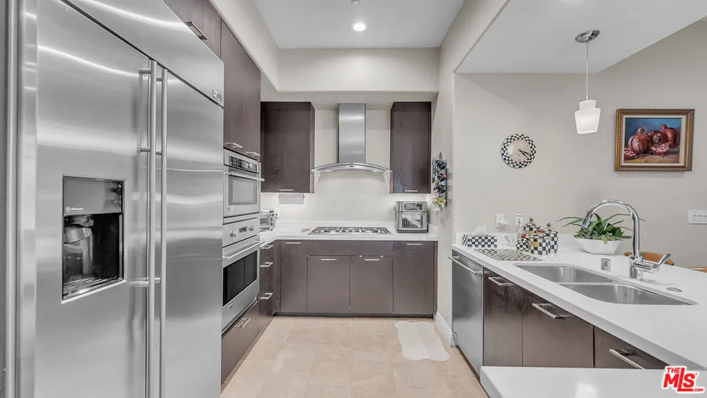 611 Caruso Avenue, Glendale, California 91210 — photo 4