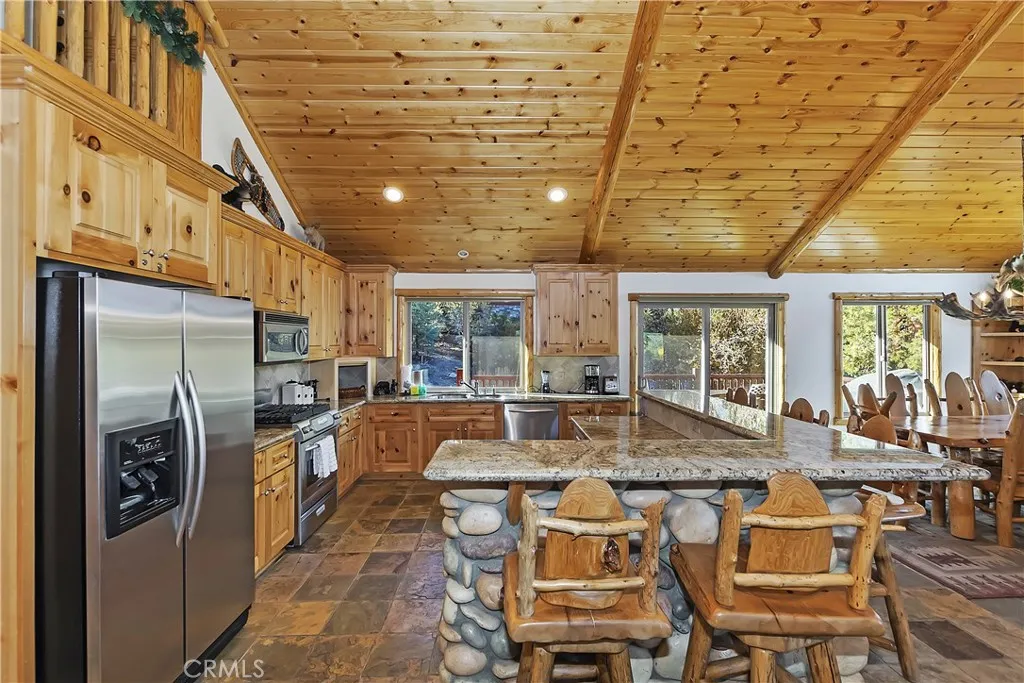 42311 Eagle Ridge Drive, Big Bear Lake, California 92315 — photo 5