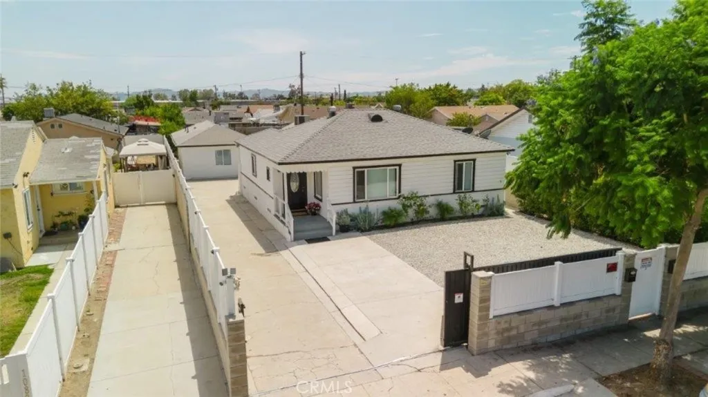 10826 Roscoe Boulevard, Sun Valley, California 91352 — photo 4