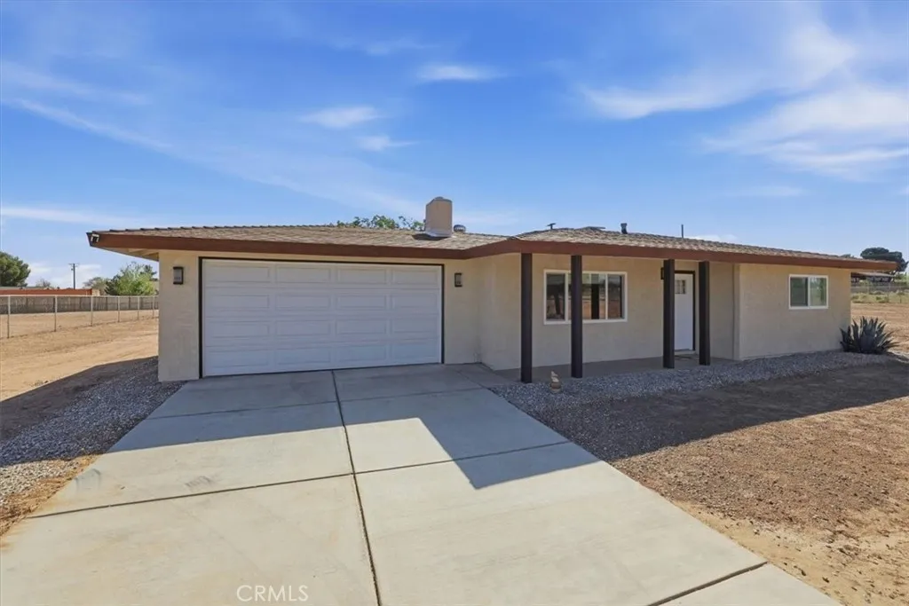 11363 Maple, Hesperia, California 92345 — photo 4