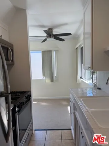 422 S Maple Drive 5, Beverly Hills, California 90212 — photo 4