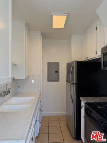 422 S Maple Drive 5, Beverly Hills, California 90212 — photo 5