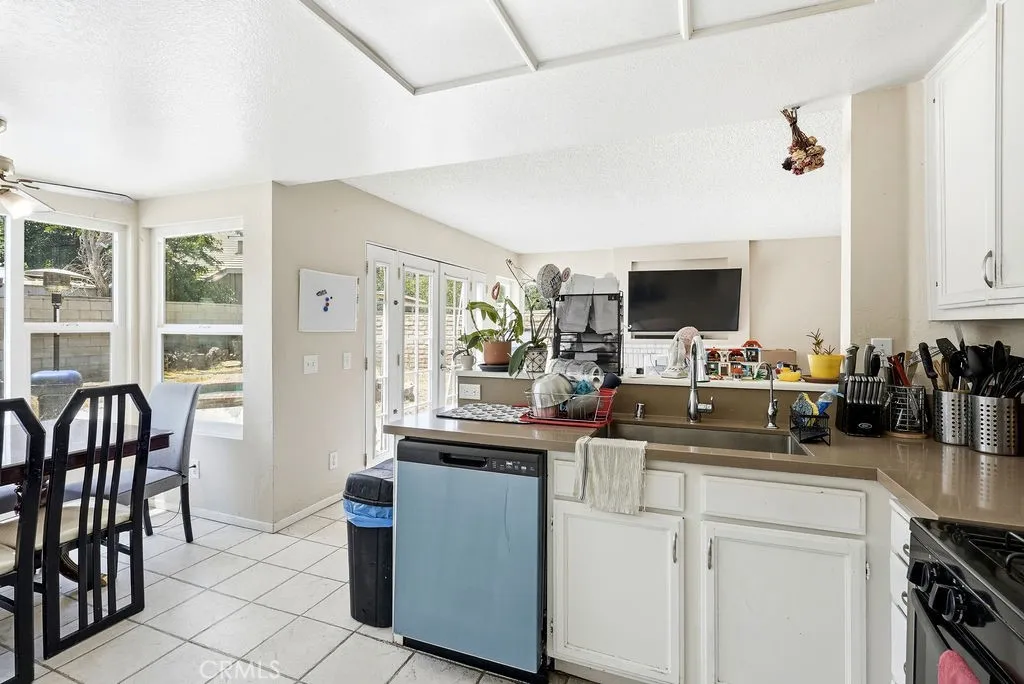 4722 E Avenue R4, Palmdale, California 93552 — photo 4