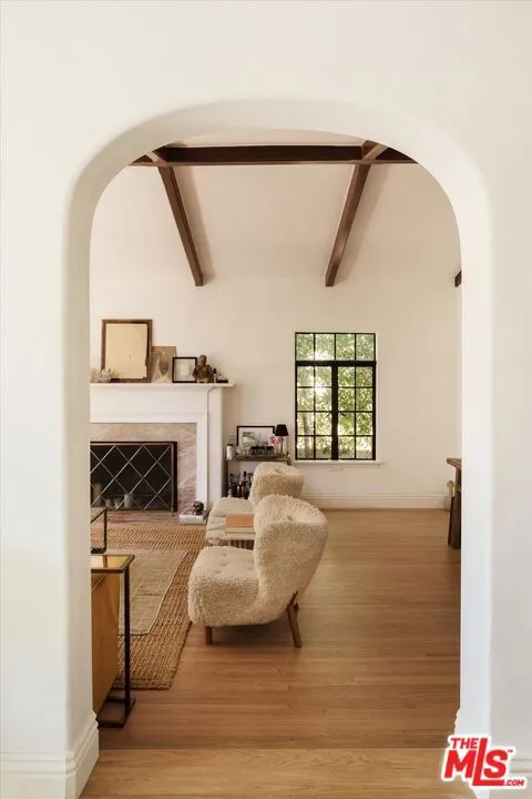 3623 Shannon Road, Los Angeles, California 90027 — photo 4