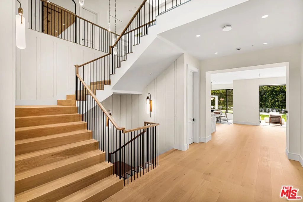 415 N Cliffwood Avenue, Los Angeles, California 90049 — photo 4