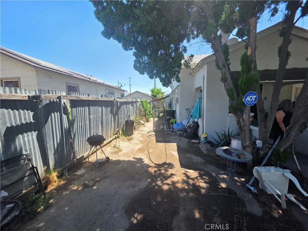 7209 Tippecanoe, San Bernardino, California 92404 — photo 5