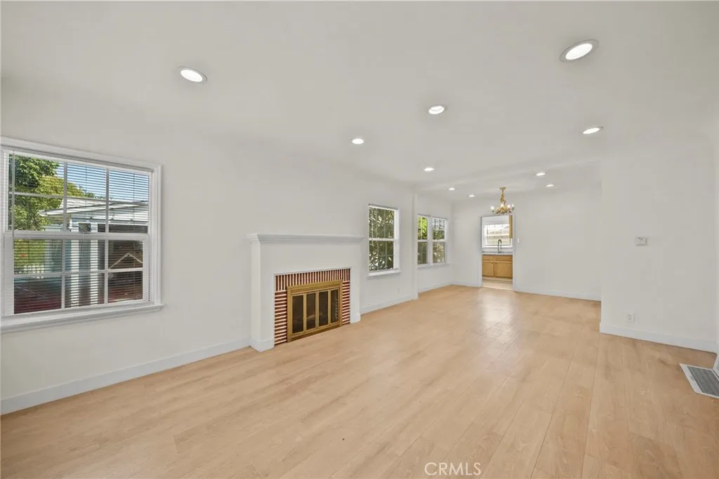 gallery-image 3