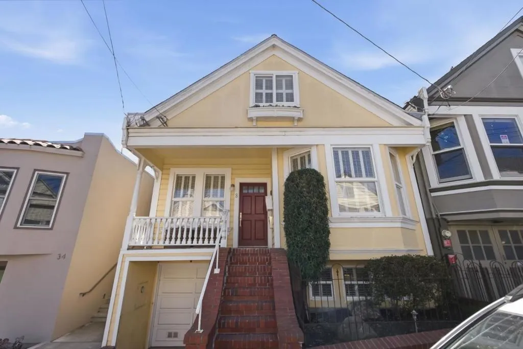 8 Porter St