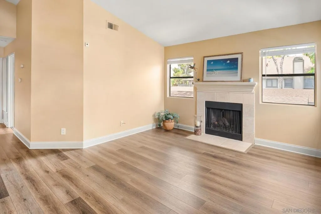 1953 Wellington Ln 4, Vista, California 92081 — photo 4