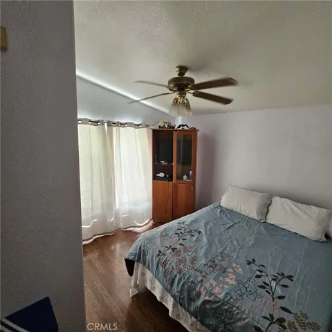 16600 Downey, Paramount, California 90723 — photo 4