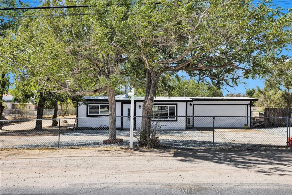 12556 Hickory
