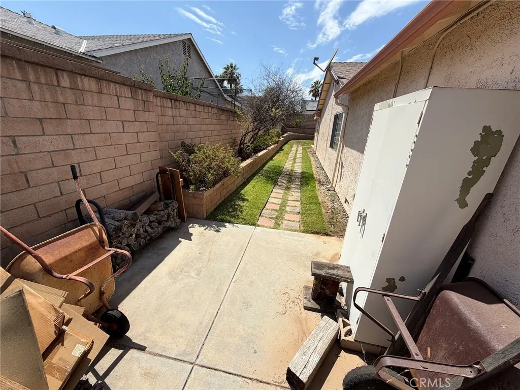 2040 Santa Barbara, Corona, California 92882 — photo 5