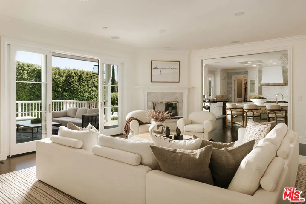 1228 Amalfi Drive, Los Angeles, California 90272 — photo 5