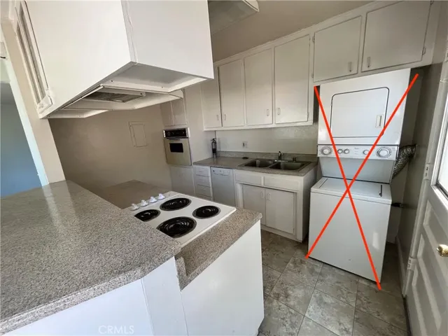 Washer/Dryer not included. Hookup Available