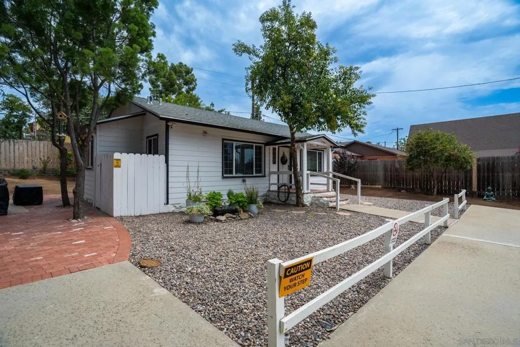 , Alpine, California 91901 — photo 4